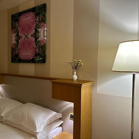 الشقق الفندقية غْروتّامّاريفي  Relais Concorde المظهر الخارجي الصورة