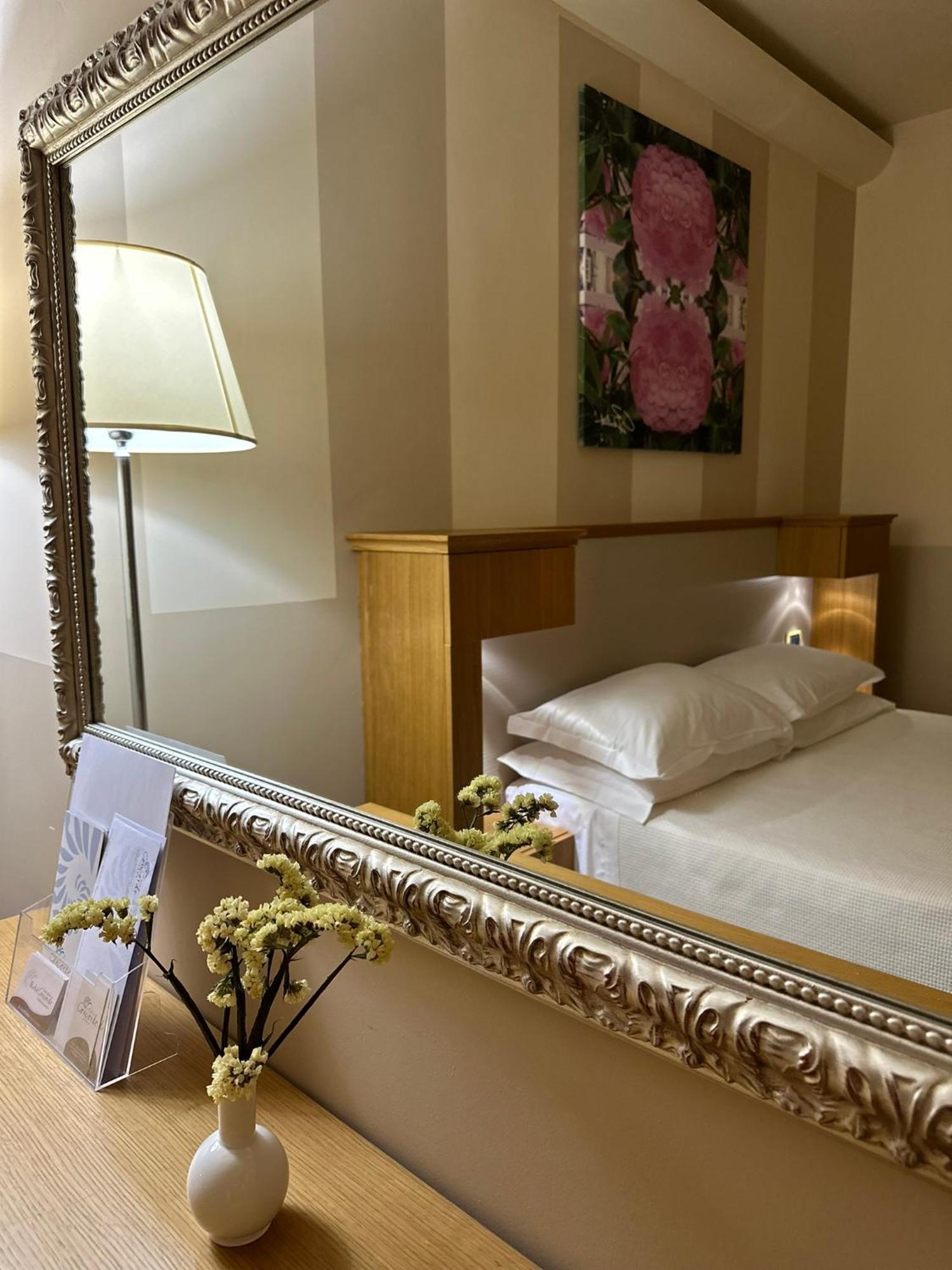 الشقق الفندقية غْروتّامّاريفي  Relais Concorde المظهر الخارجي الصورة