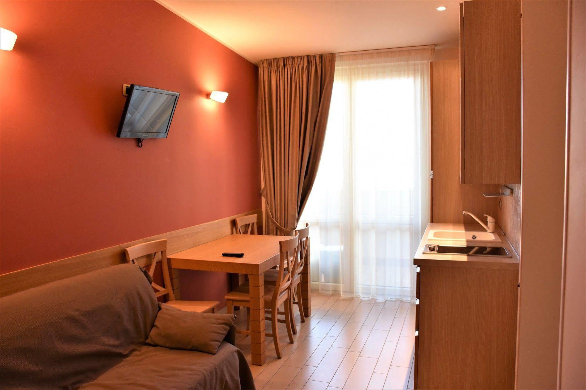 الشقق الفندقية غْروتّامّاريفي  Relais Concorde المظهر الخارجي الصورة